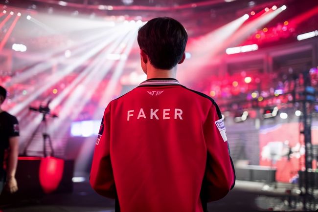 LGD赛后群访 主教练：今天的失利是BP问题，之后需要改进BP